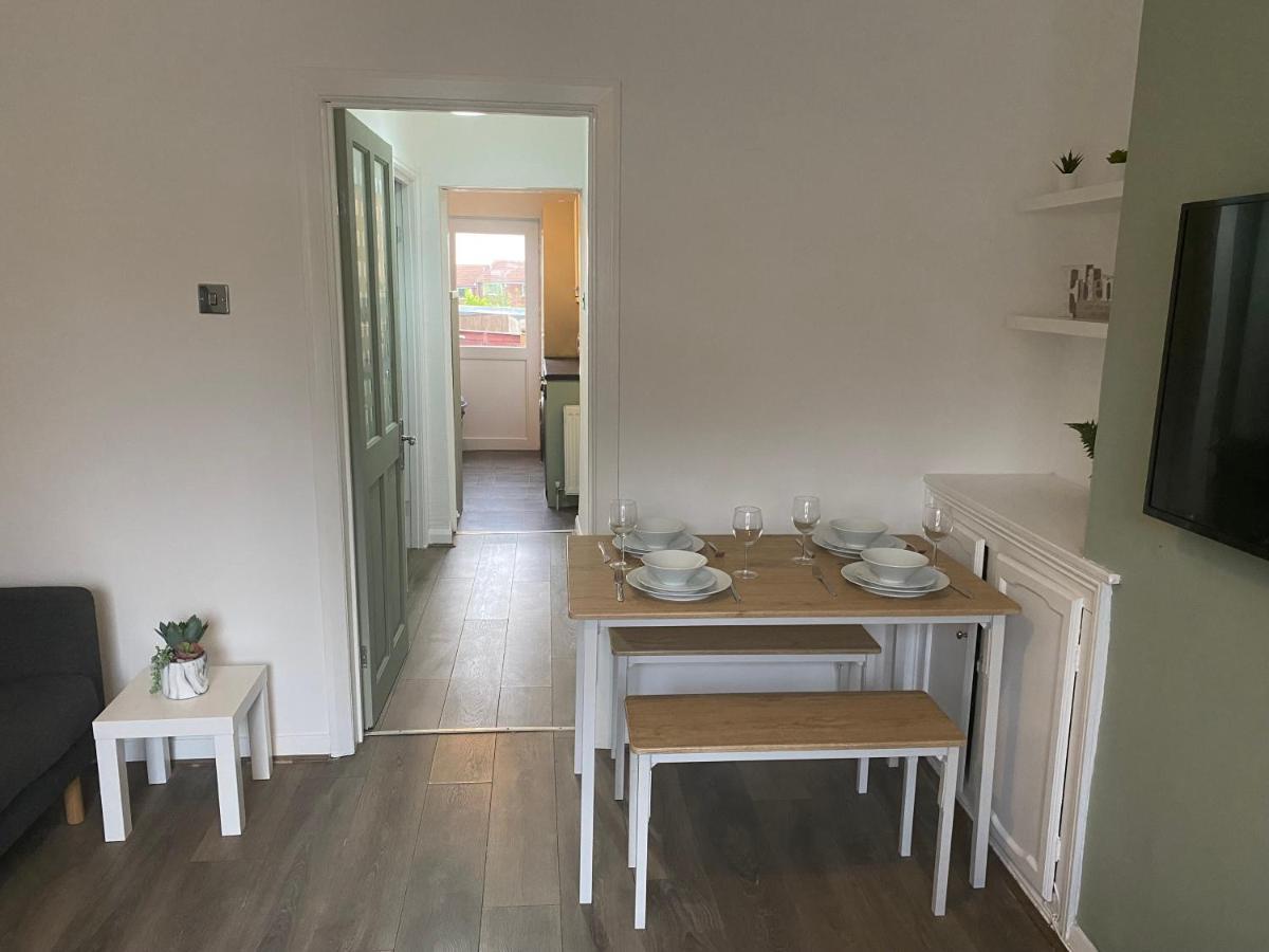 Montrose - Perfect Contractor Stay, Own Driveway, 3 Bedrooms Гейтсхед Екстериор снимка