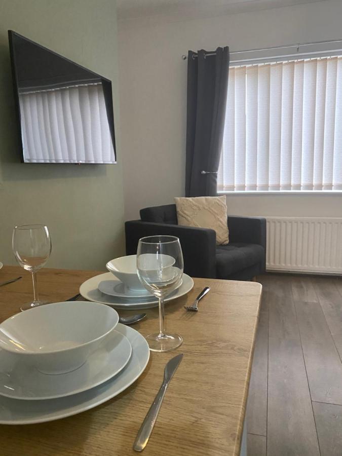 Montrose - Perfect Contractor Stay, Own Driveway, 3 Bedrooms Гейтсхед Екстериор снимка